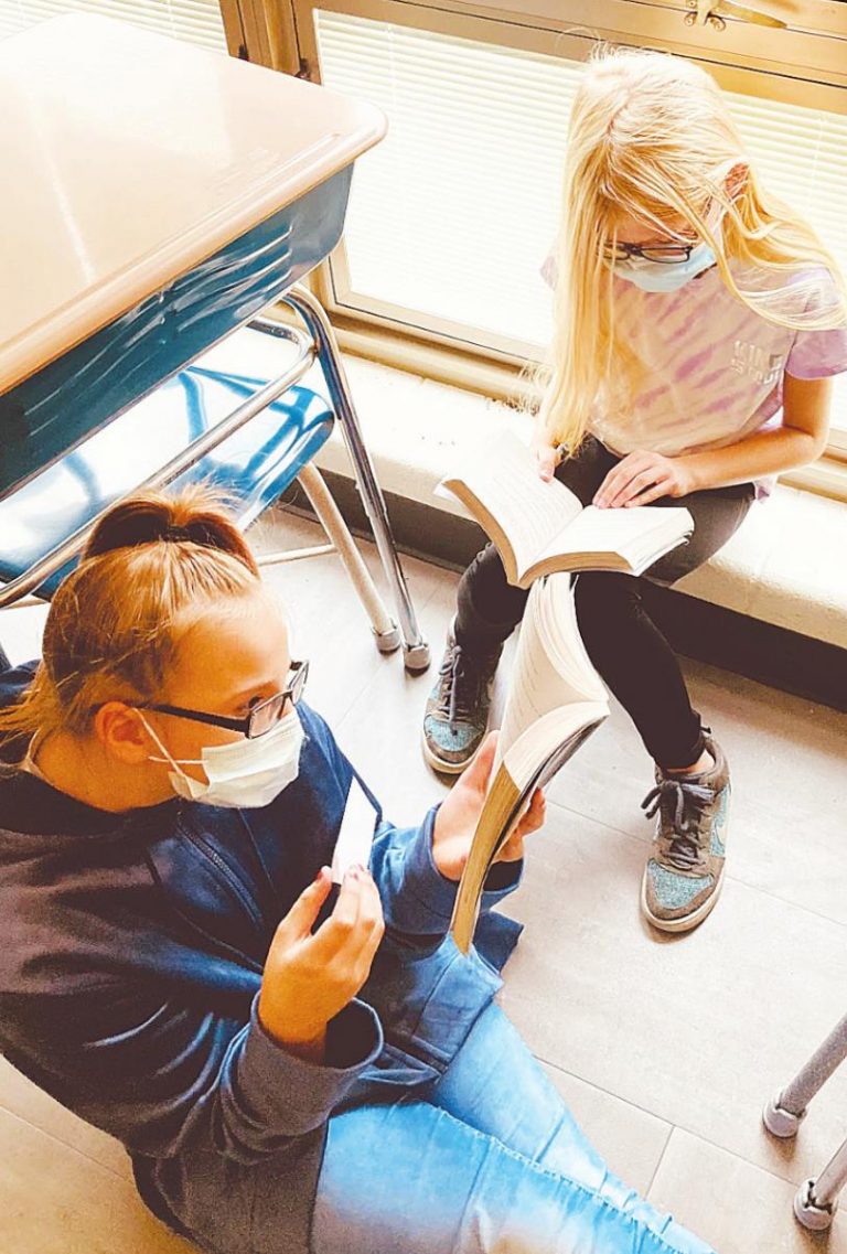 Students from Aurora Elementary School.