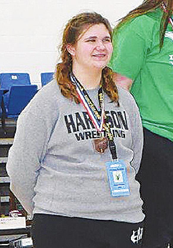 Wildcat Jessica Edwards came in sixth in her weight class at the girls state wrestling tournament Feb. 20. PHOTO BY SANDY MINOR