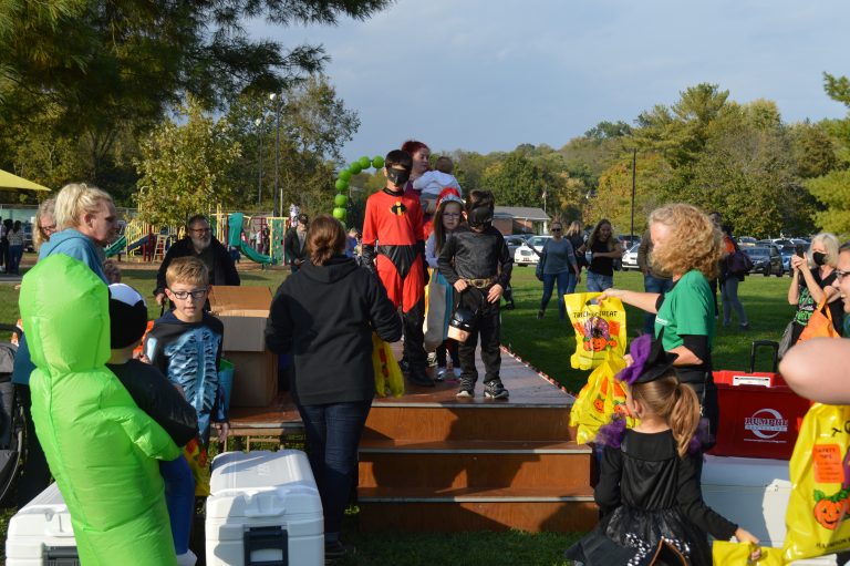 Costume parade