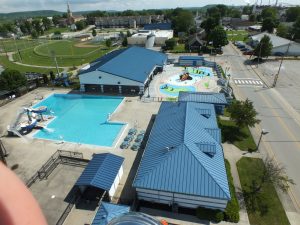 L'burg pool opens